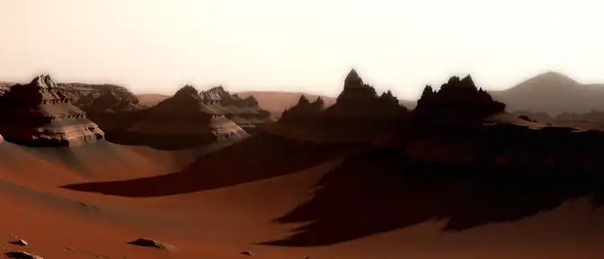 Марсоход Curiosity запечатлел уникальный скалистый ландшафт и рассвет на Марсе
